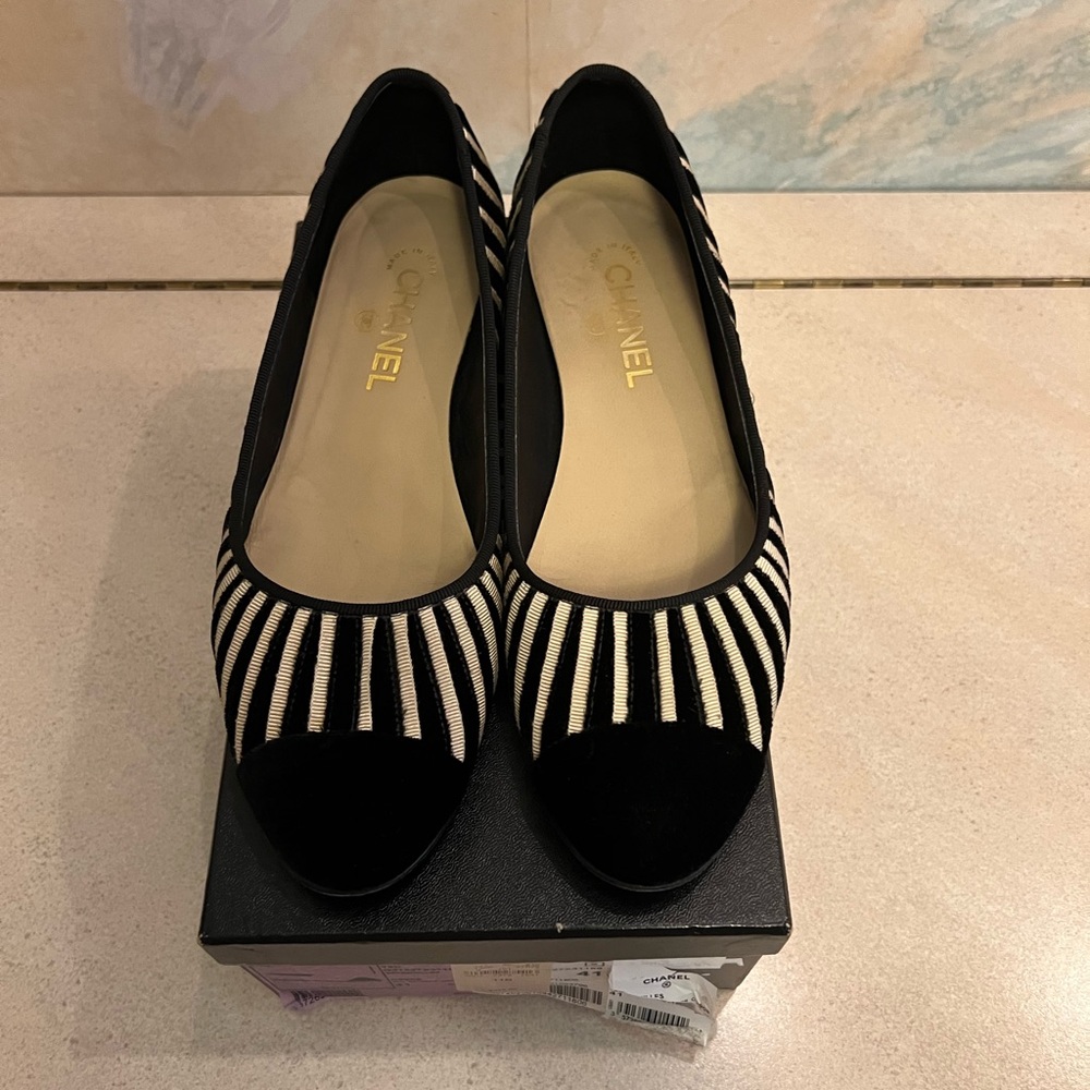 Chanel ballet flats